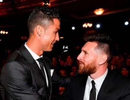 世体：诺坎普第三层看台正逐渐成形，2月可能重新开放北看台