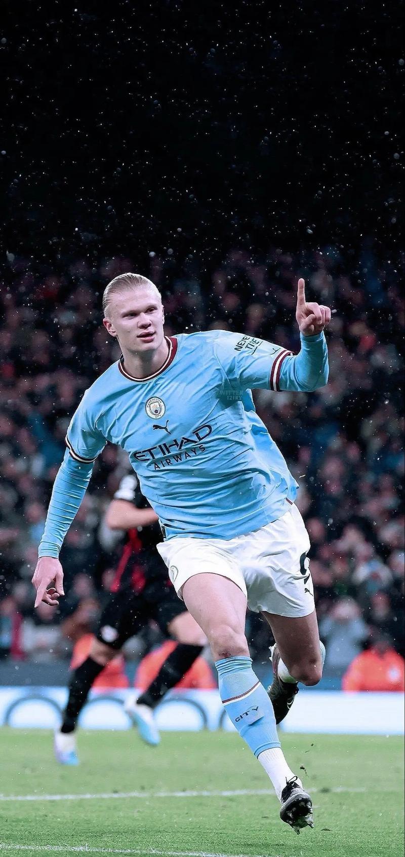 离开中超后，他成了足坛“倒钩之王”