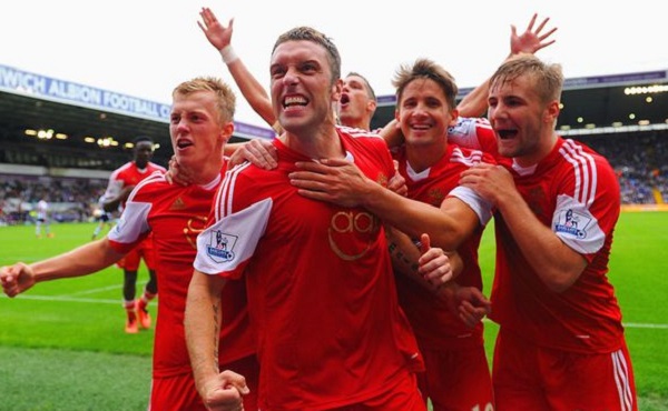 队记者称雄鹿有意引进莫兰特组字母哥新搭档，库兹马或成交易核心筹码