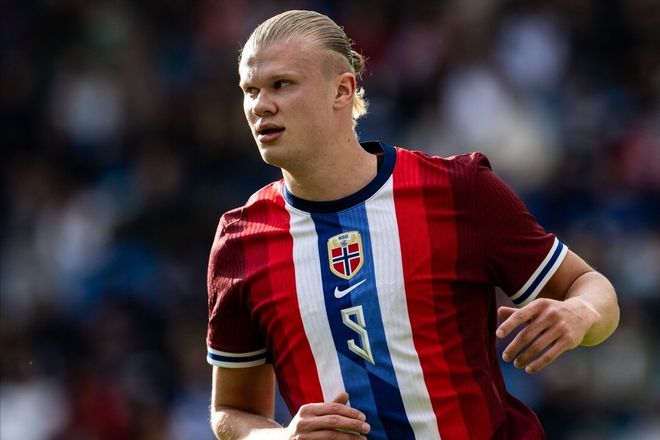 太逗了！《和平精英》上线＂姚安娜同款吃鸡动作＂引热议